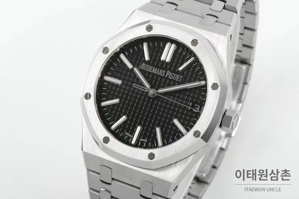 오데마피게 로열오크 50주년 실버베젤 블랙다이얼 오토매틱 41mm