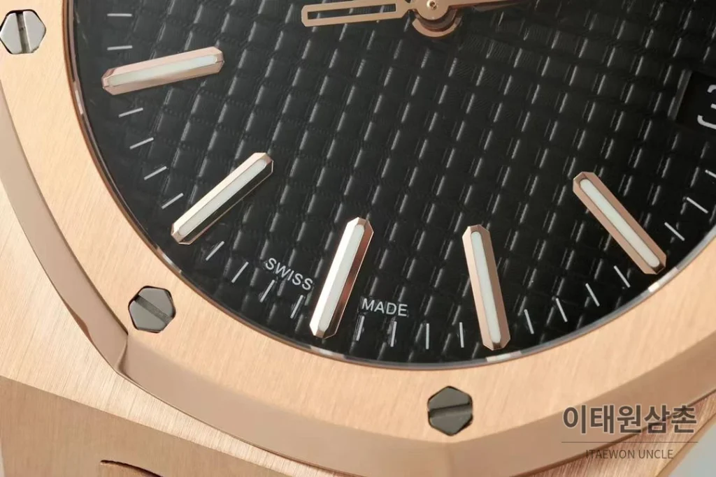 오데마피게 로열오크 50주년 로즈골드베젤 블랙다이얼 오토매틱 41mm