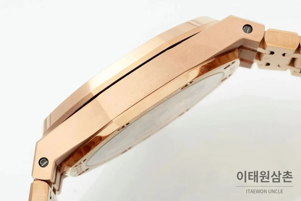 오데마피게 로열오크 50주년 로즈골드베젤 블랙다이얼 오토매틱 41mm