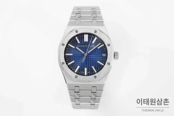 오데마피게 로열오크 50주년 실버베젤 네이비다이얼 오토매틱 41mm