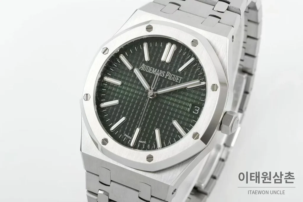 오데마피게 로열오크 50주년 실버베젤 다크그린다이얼 오토매틱 41mm