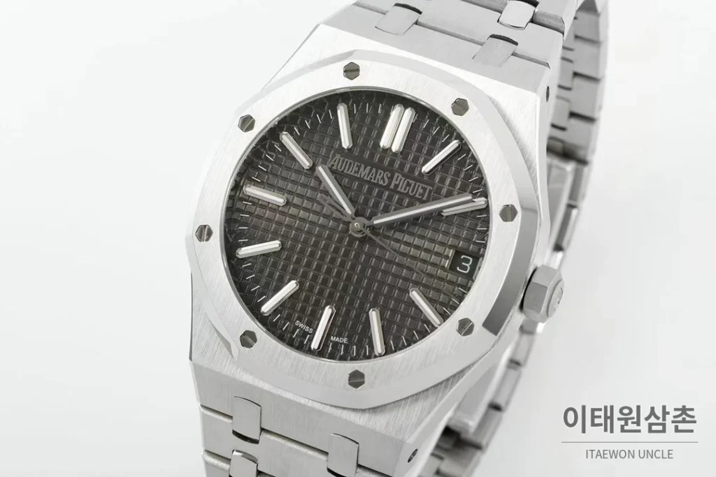 오데마피게 로열오크 50주년 실버베젤 그레이다이얼 오토매틱 41mm
