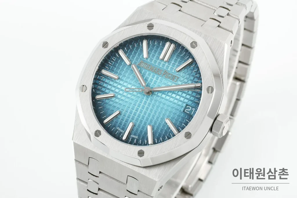 오데마피게 로열오크 50주년 실버베젤 코발트다이얼 오토매틱 41mm 15510ST (2)