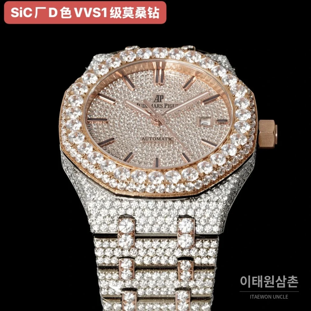 오데마피게 로열오크 오토매틱 화이트 다이얼 투톤 브레이슬릿 로즈골드 베젤
