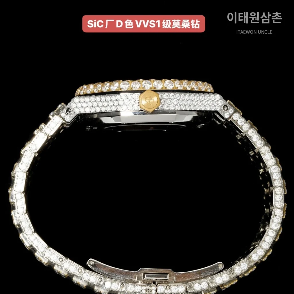 오데마피게 로열오크 오토매틱 샴페인 다이얼 투톤 브레이슬릿 골드 베젤 (2)