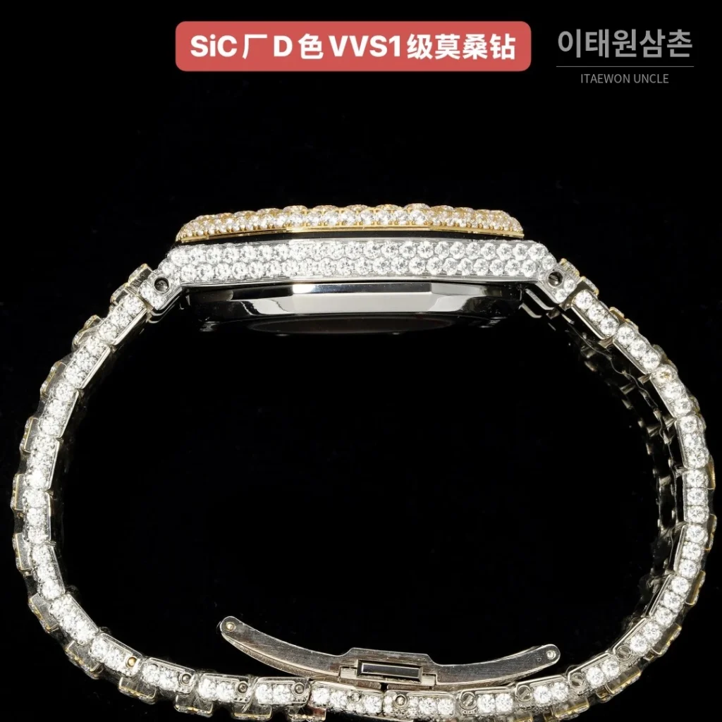 오데마피게 로열오크 오토매틱 아이스블루 다이얼 투톤 브레이슬릿 골드 베젤