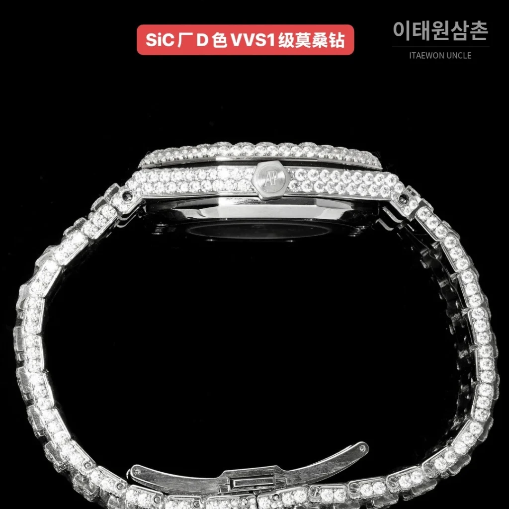 오데마피게 로열오크 오토매틱 블랙 다이얼 스틸 브레이슬릿
