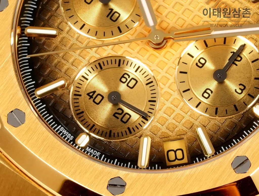 오데마피게 로열오크 크로노그래프 스틸 오토매틱 41mm 실버 케이스