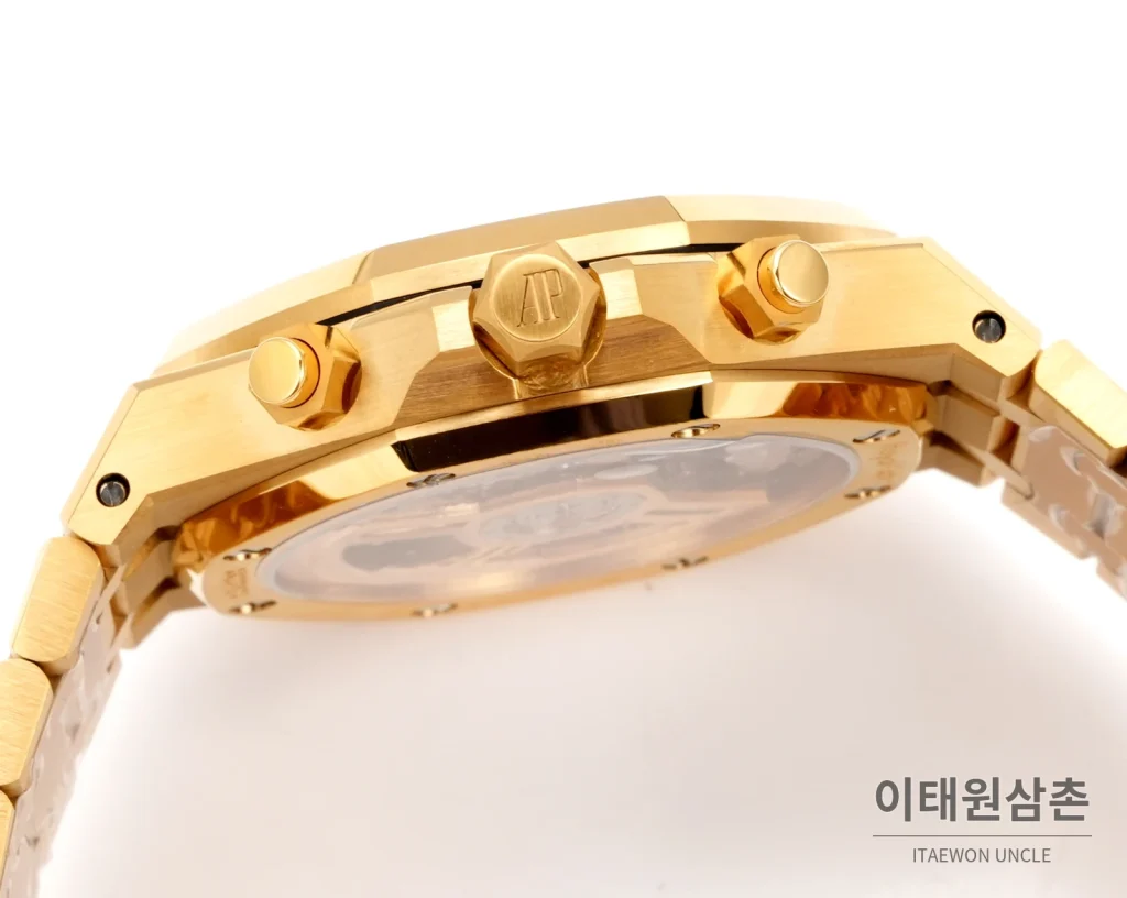 오데마피게 로열오크 크로노그래프 스틸 오토매틱 41mm 실버 케이스