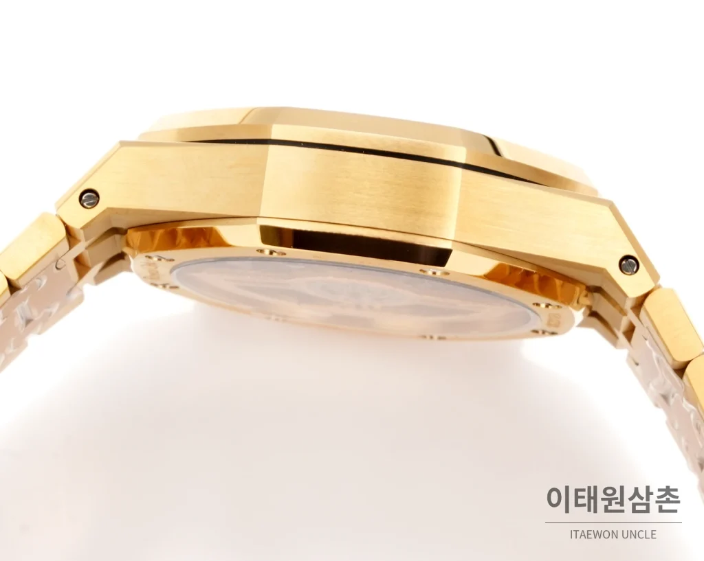 오데마피게 로열오크 크로노그래프 스틸 오토매틱 41mm 실버 케이스