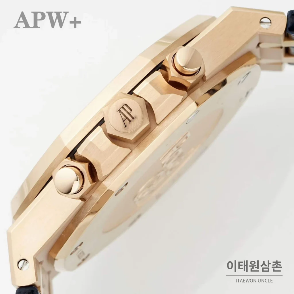 오데마피게 로열오크 크로노그래프 스틸 오토매틱 41mm 26331OR 네이비 다이얼 네이비 가죽 스트랩 로즈골드 베젤