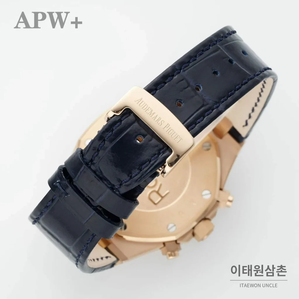 오데마피게 로열오크 크로노그래프 스틸 오토매틱 41mm 26331OR 네이비 다이얼 네이비 가죽 스트랩 로즈골드 베젤