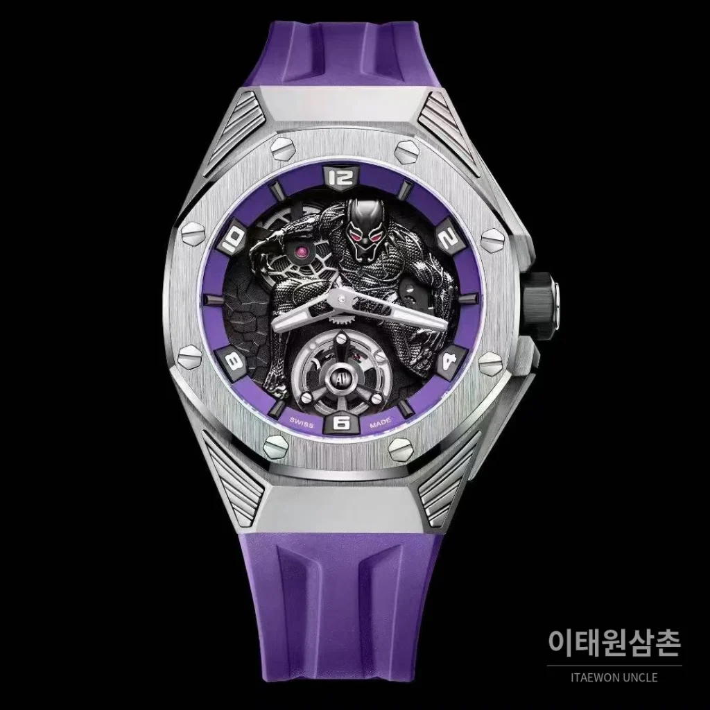 오데마피게 로열오크 컨셉 블랙팬서 스켈레톤 플로팅 투르비옹 수동 42mm 26620 퍼플 다이얼 퍼플 러버 스트랩 티타늄 케이스