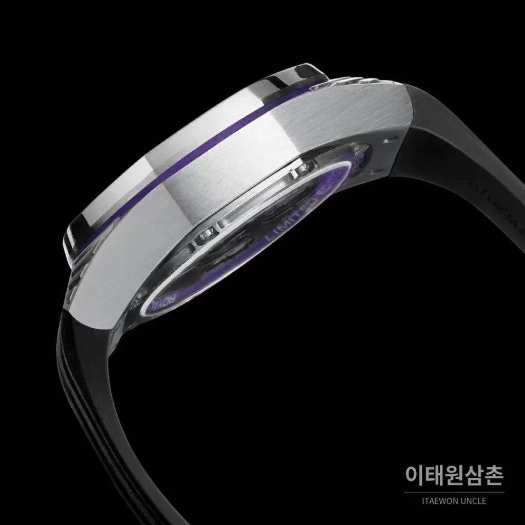 오데마피게 로열오크 컨셉 블랙팬서 스켈레톤 플로팅 투르비옹 수동 42mm 26620 스켈레톤 다이얼 블랙 러버 스트랩 실버 베젤