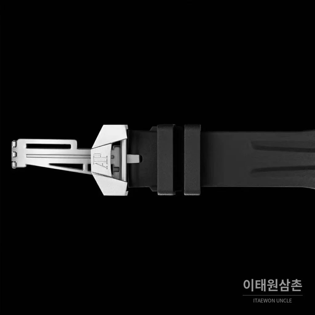 오데마피게 로열오크 컨셉 블랙팬서 스켈레톤 플로팅 투르비옹 수동 42mm 26620 스켈레톤 다이얼 블랙 러버 스트랩 실버 베젤