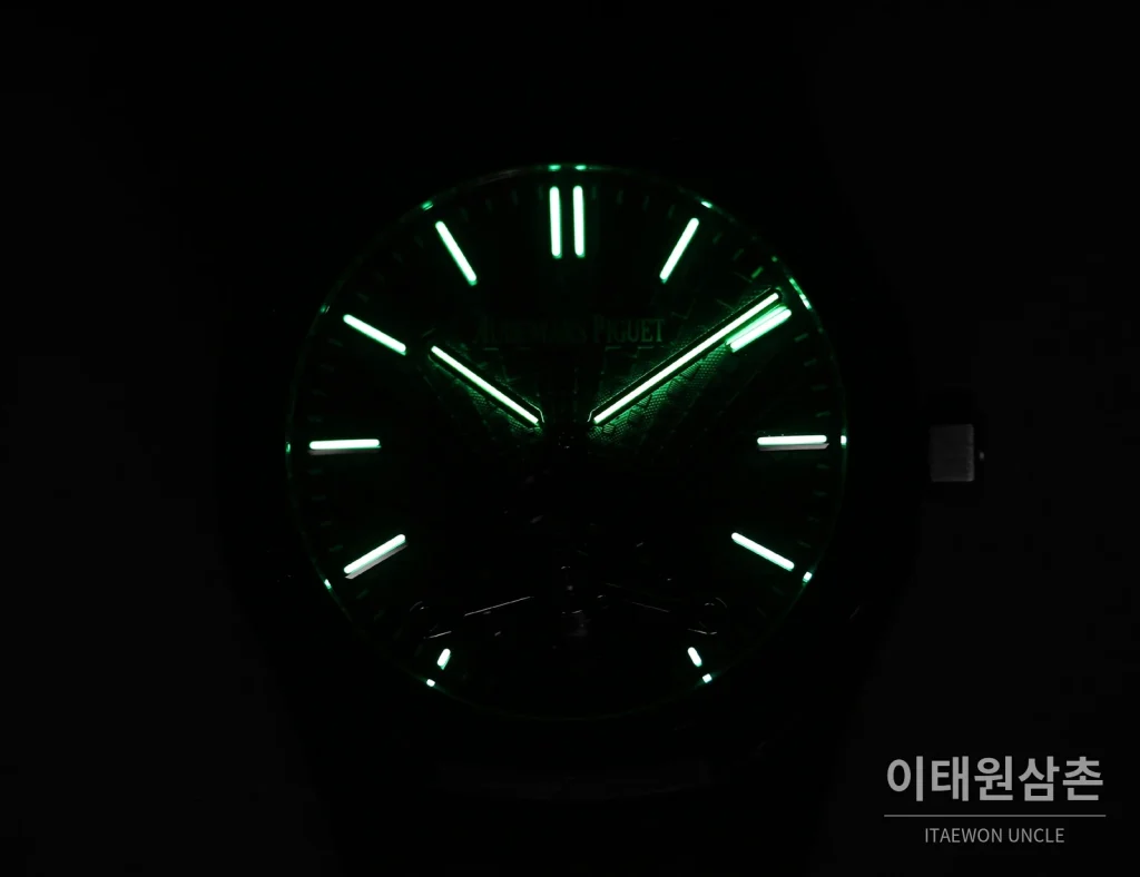 오데마피게 로열오크 에볼루티브 다이얼 투르비용 오토매틱 41mm 스틸 브레이슬릿 (2)