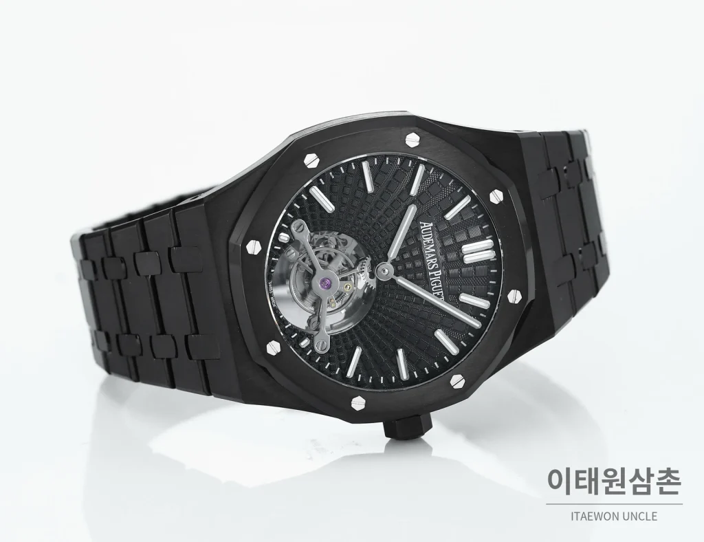 오데마피게 로열오크 에볼루티브 다이얼 투르비용 오토매틱 41mm 세라믹 브레이슬릿