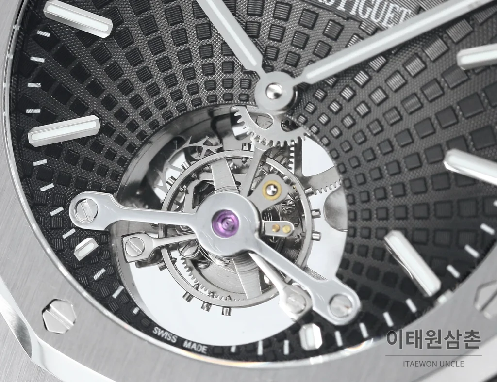 오데마피게 로열오크 에볼루티브 다이얼 투르비용 오토매틱 41mm 스틸 브레이슬릿 (3)