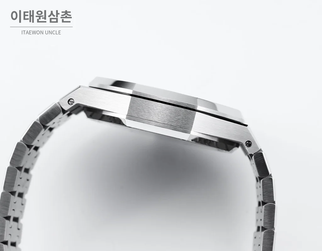 오데마피게 로열오크 에볼루티브 다이얼 투르비용 오토매틱 41mm 스틸 브레이슬릿