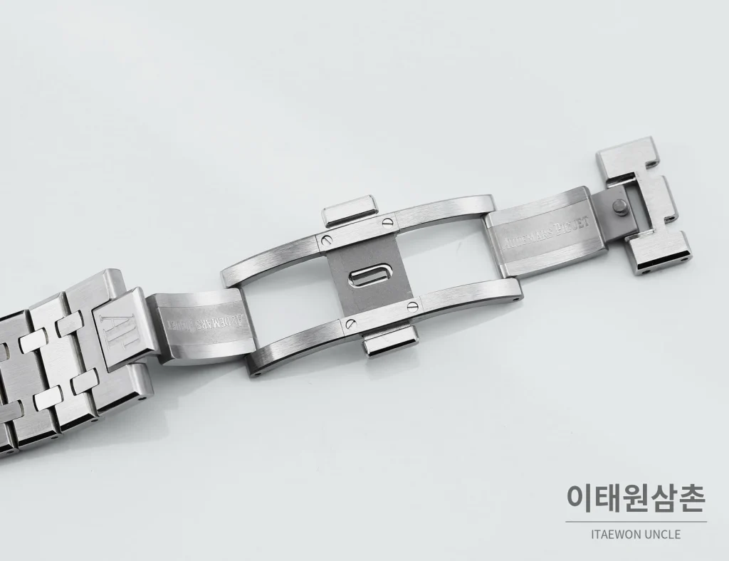 오데마피게 로열오크 에볼루티브 다이얼 투르비용 오토매틱 41mm 스틸 브레이슬릿 (2)