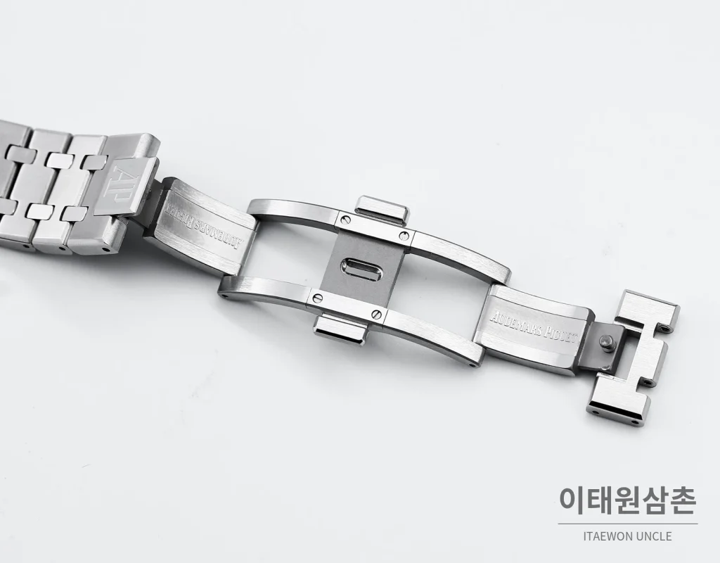 오데마피게 로열오크 에볼루티브 다이얼 투르비용 오토매틱 41mm 스틸 브레이슬릿