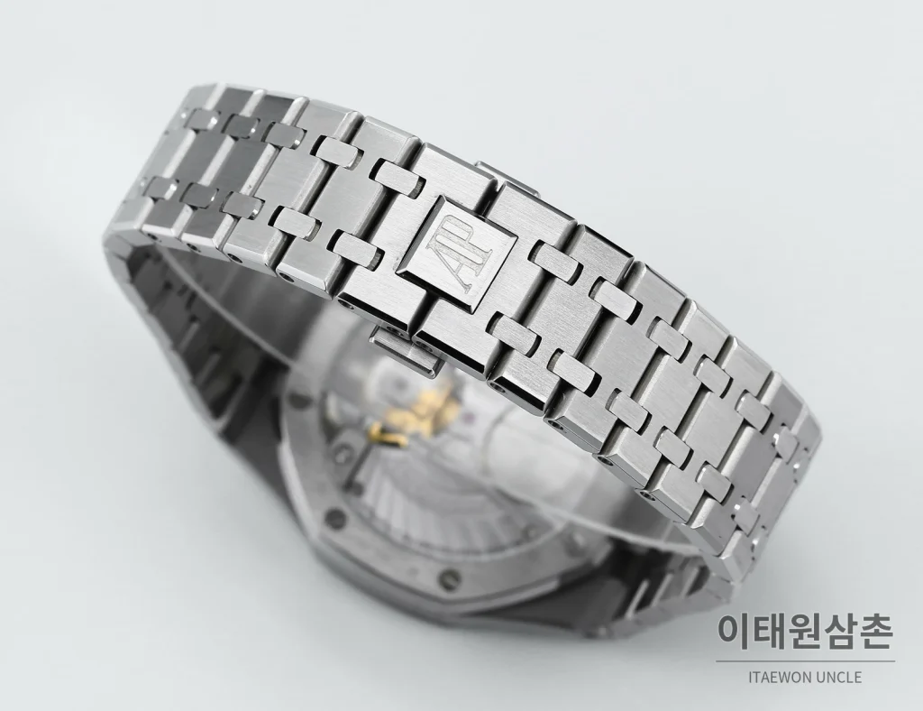 오데마피게 로열오크 에볼루티브 다이얼 투르비용 오토매틱 41mm 스틸 브레이슬릿 (3)
