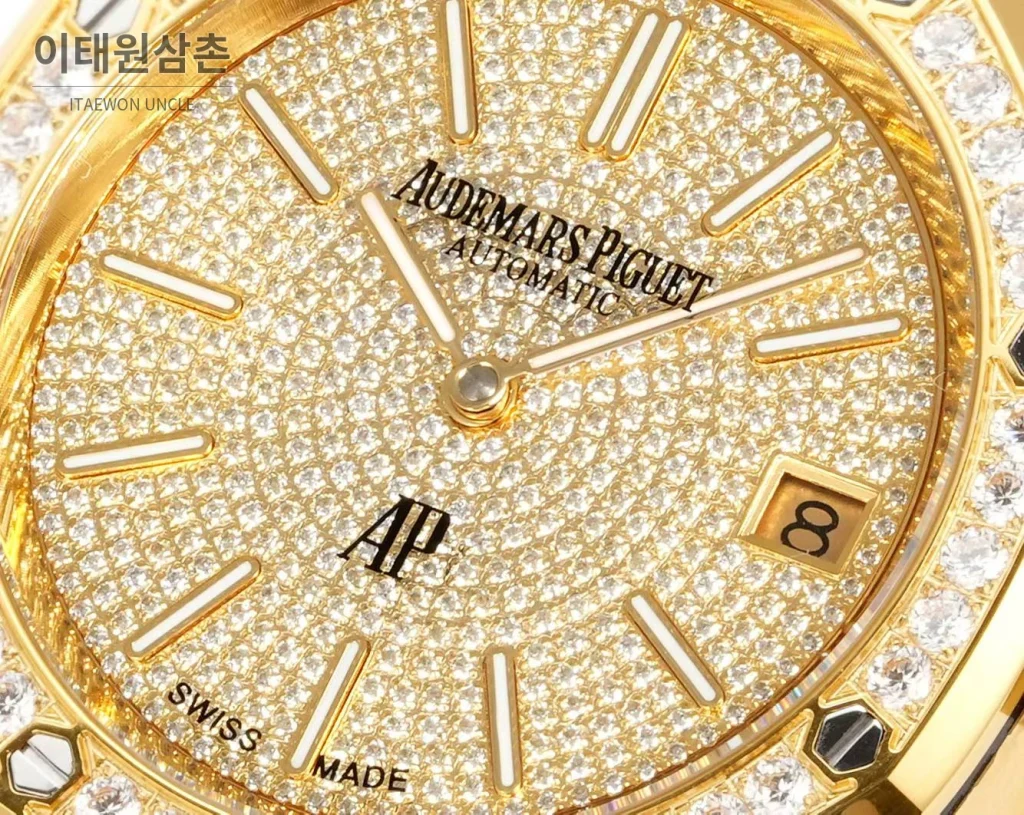 오데마피게 로열오크 풀다이아 화이트골드 스켈레톤 오토매틱 39mm 실버 골드 브레이슬릿