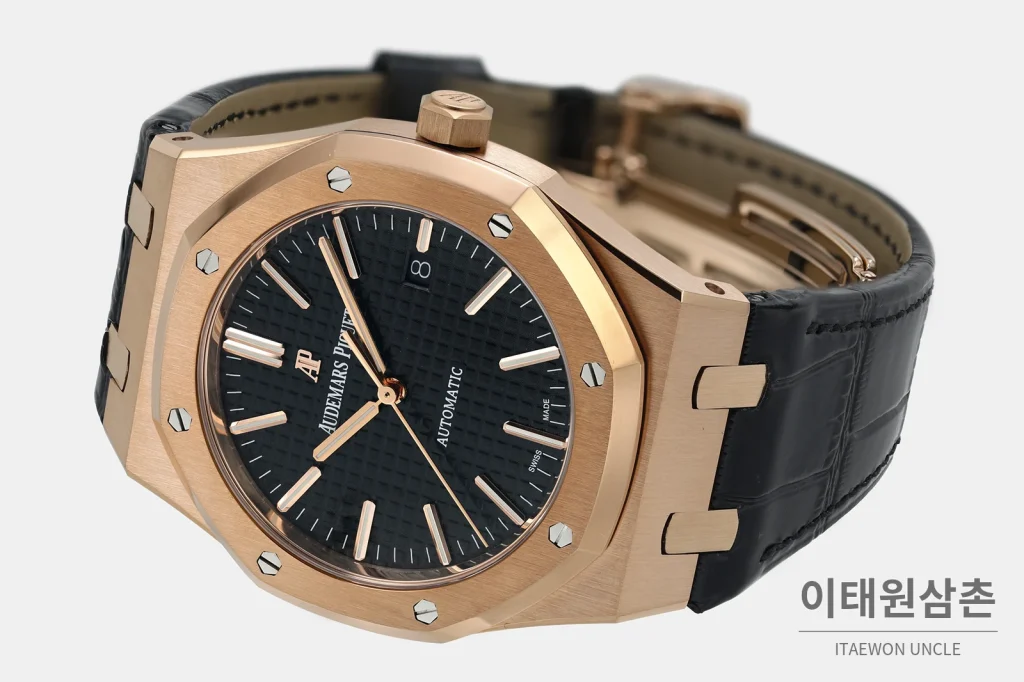 오데마피게 로열오크 골드베젤 블랙다이얼 기계식 37mm