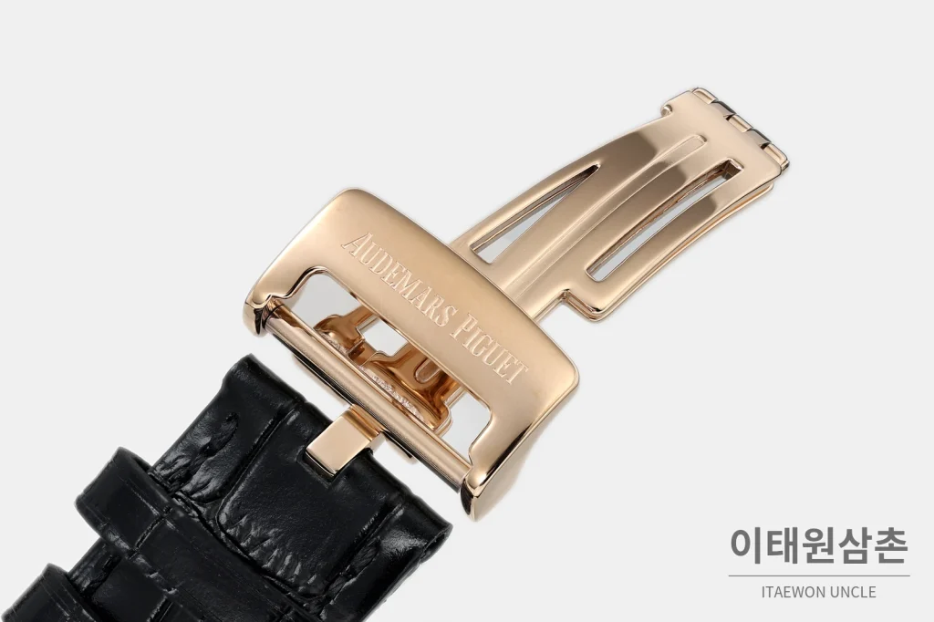 오데마피게 로열오크 골드베젤 블랙다이얼 기계식 37mm