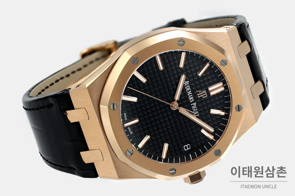 오데마피게 로열오크 골드베젤 블랙다이얼 러버밴드 기계식 41mm