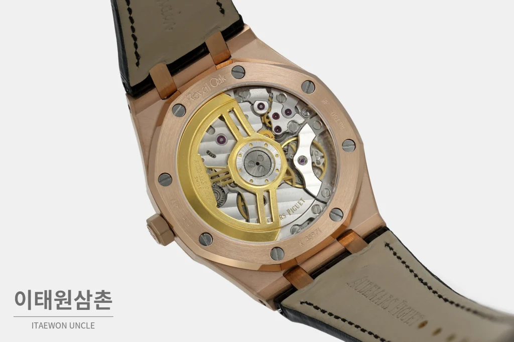 오데마피게 로열오크 골드베젤 블랙다이얼 러버밴드 기계식 41mm