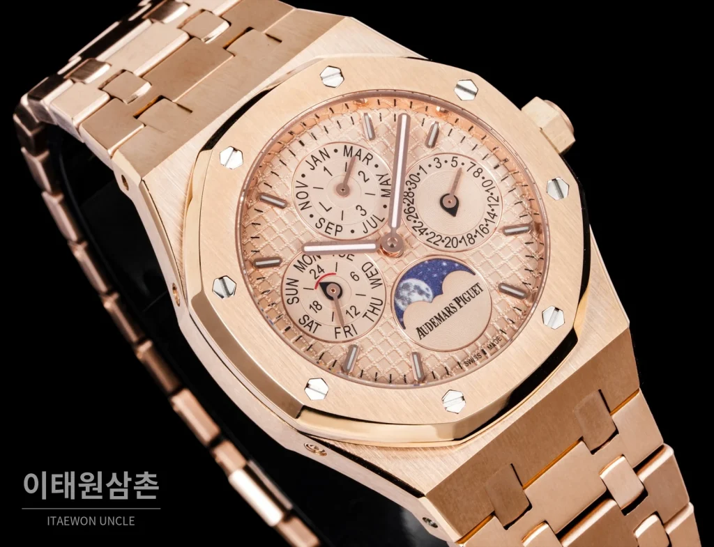 오데마피게 로열오크 골드베젤 골드다이얼 퍼페추얼 캘린더 38mm