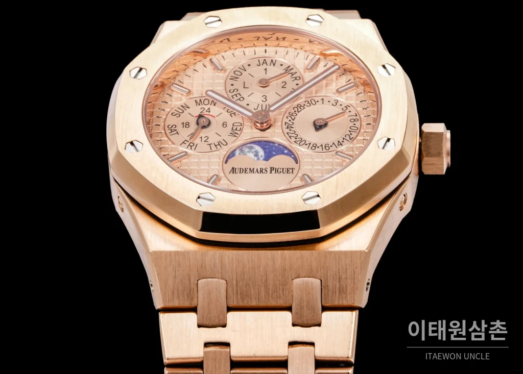 오데마피게 로열오크 골드베젤 골드다이얼 퍼페추얼 캘린더 38mm