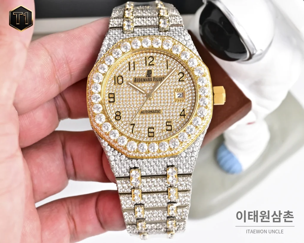 오데마피게 로열오크 모아사나이트 파베세팅 커스텀 오토매틱 41mm 실버