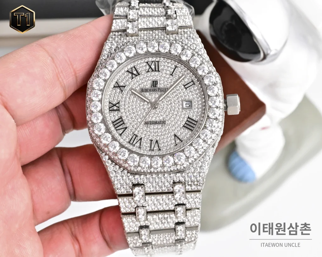오데마피게 로열오크 모아사나이트 파베세팅 커스텀 오토매틱 41mm 실버 스틸 브레이슬릿 (2)