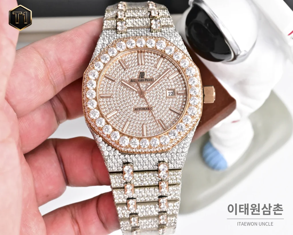 오데마피게 로열오크 모아사나이트 파베세팅 커스텀 오토매틱 41mm 실버 투톤 브레이슬릿
