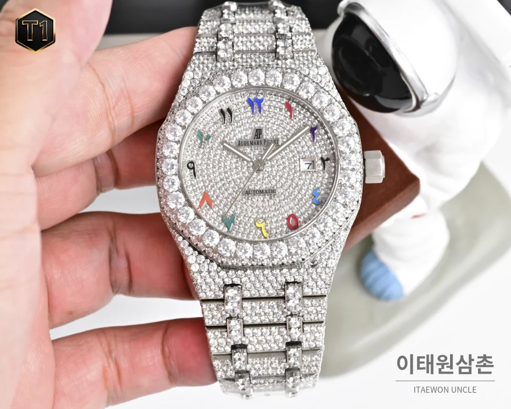 오데마피게 로열오크 모아사나이트 파베세팅 커스텀 오토매틱 41mm 실버 스틸 브레이슬릿