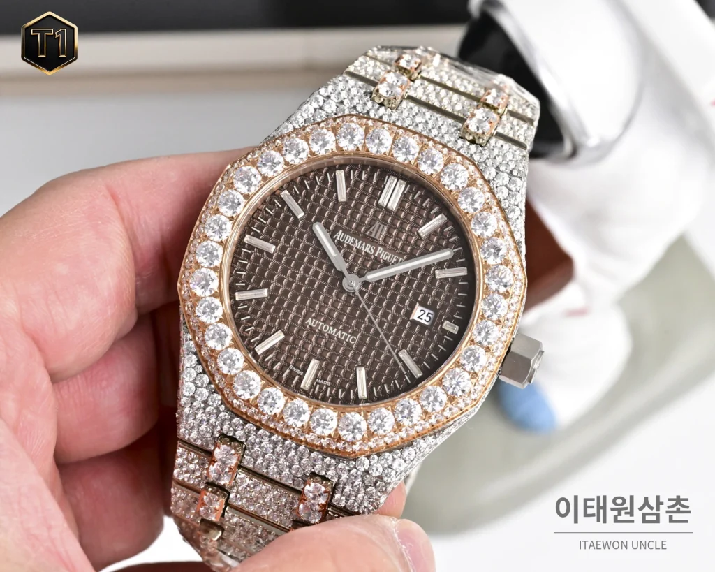 오데마피게 로열오크 모아사나이트 파베세팅 오토매틱 41mm 실버 로즈골드 브레이슬릿 로즈골드 베젤