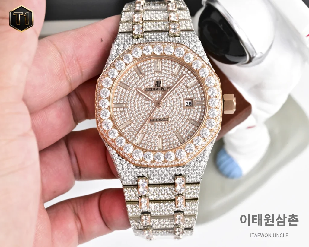 오데마피게 로열오크 모아사나이트 파베세팅 커스텀 오토매틱 41mm 실버