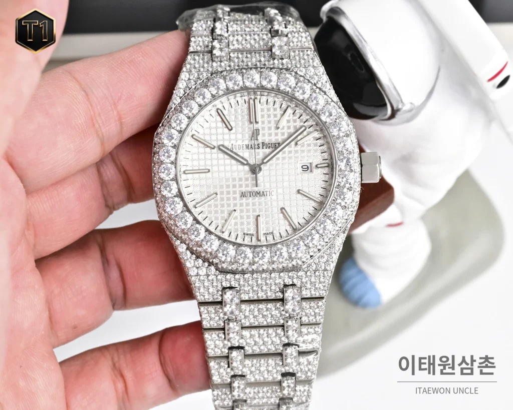 오데마피게 로열오크 모아사나이트 파베세팅 오토매틱 41mm 실버 스틸 브레이슬릿 (2)