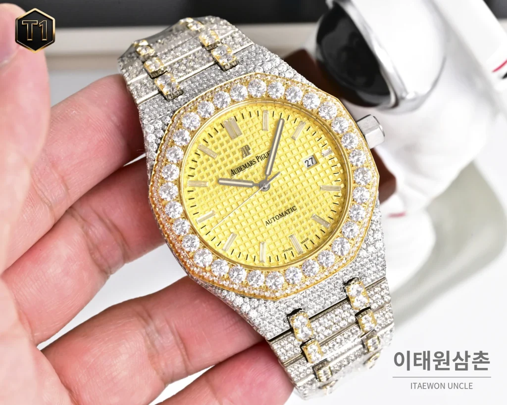 오데마피게 로열오크 모아사나이트 파베세팅 오토매틱 41mm 실버 투톤 브레이슬릿 골드 베젤