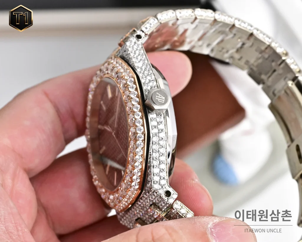 오데마피게 로열오크 모아사나이트 파베세팅 오토매틱 41mm 실버 로즈골드 브레이슬릿 로즈골드 베젤