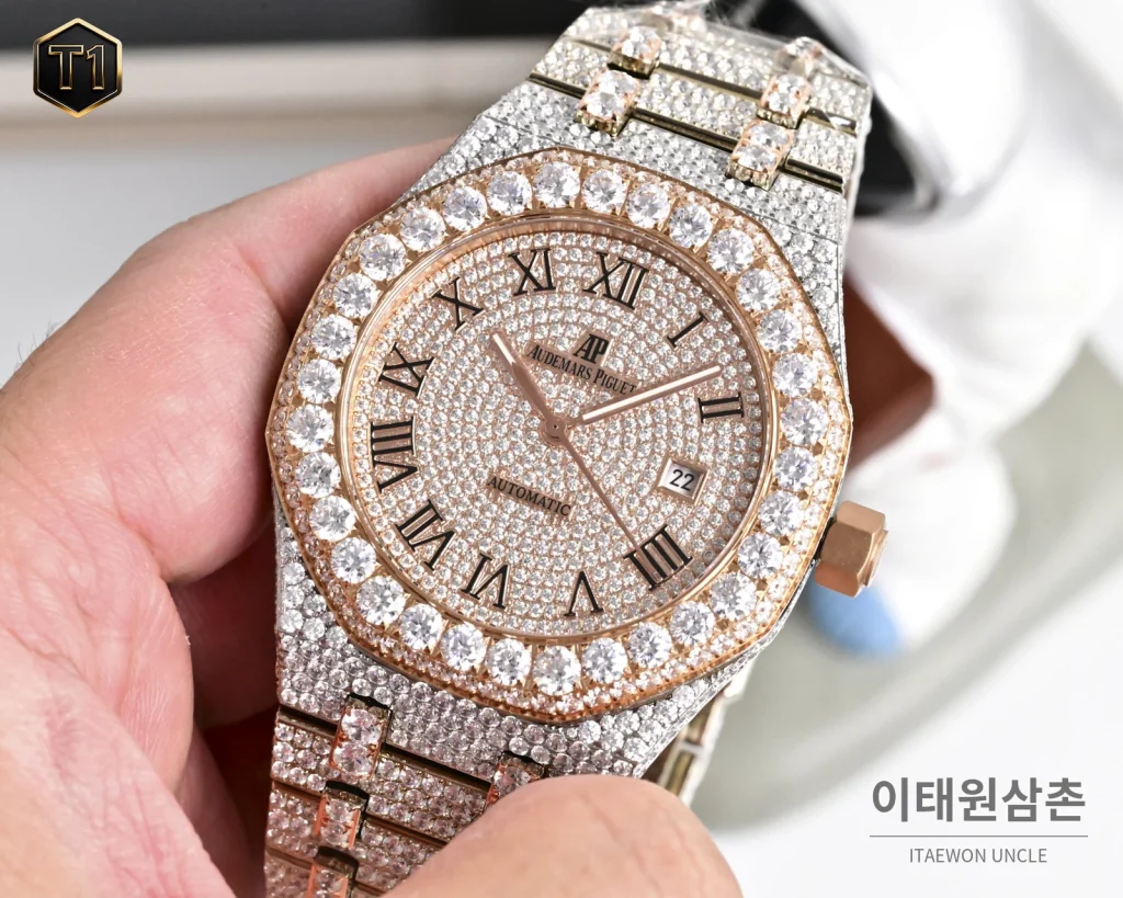 오데마피게 로열오크 모아사나이트 파베세팅 커스텀 오토매틱 41mm 실버 투톤 브레이슬릿 (2)