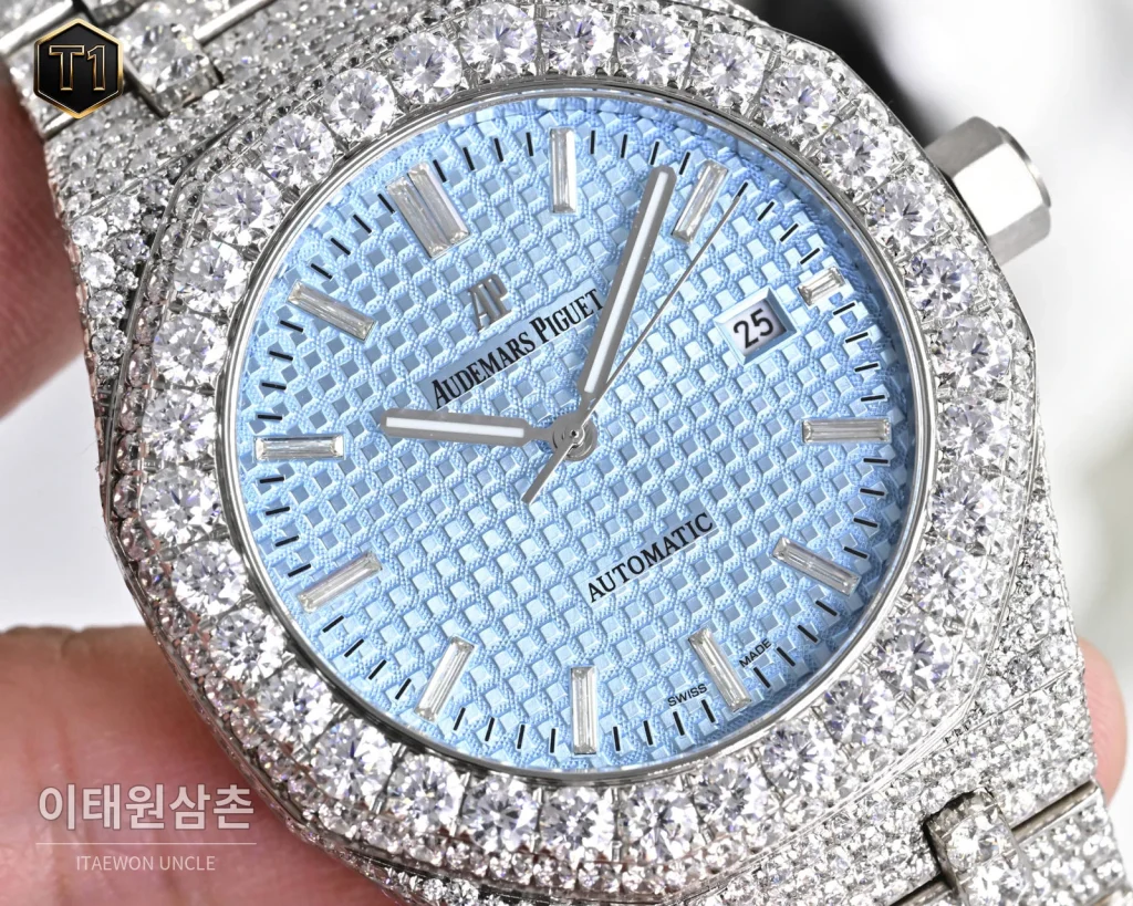 오데마피게 로열오크 모아사나이트 파베세팅 오토매틱 41mm 실버