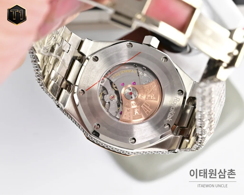 오데마피게 로열오크 모아사나이트 파베세팅 오토매틱 41mm 실버 투톤 브레이슬릿 로즈골드 베젤