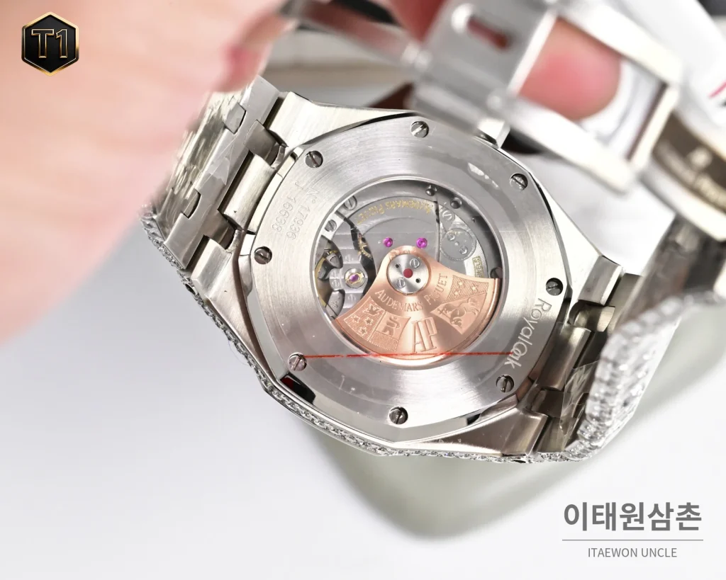 오데마피게 로열오크 모아사나이트 파베세팅 오토매틱 41mm 실버 스틸 브레이슬릿 (3)