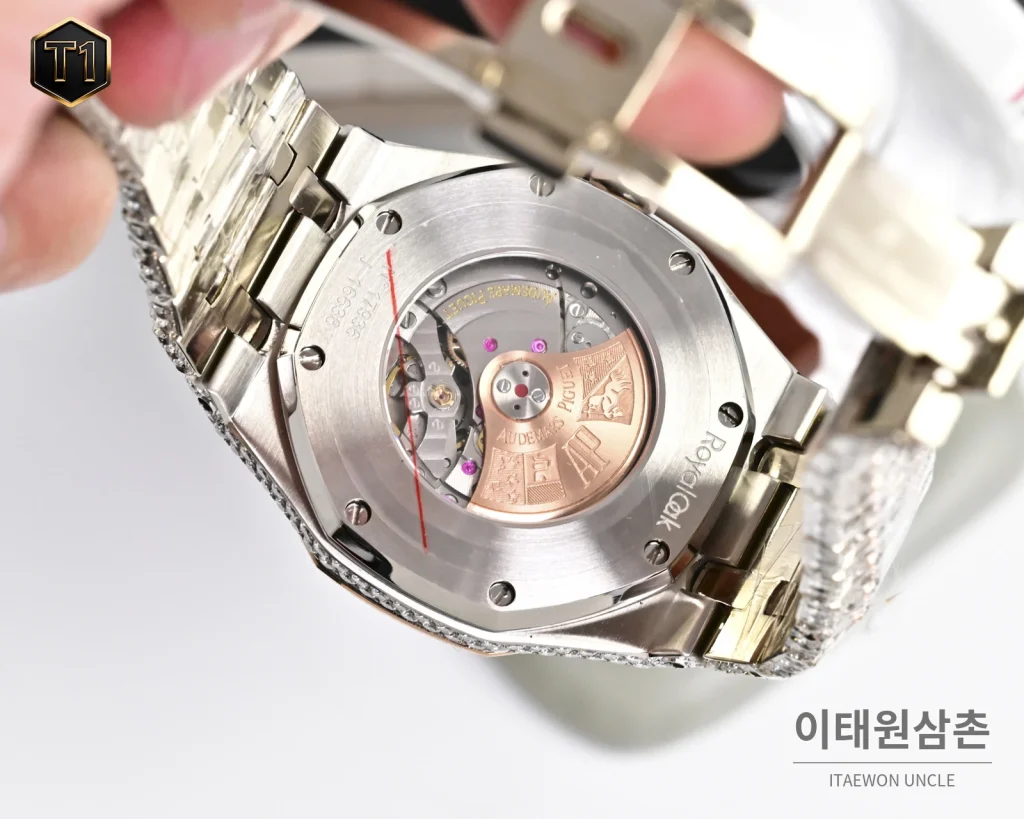 오데마피게 로열오크 모아사나이트 파베세팅 커스텀 오토매틱 41mm 실버