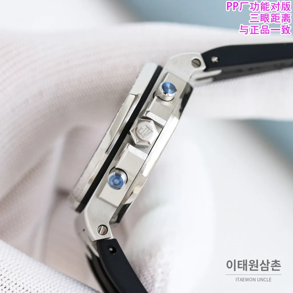 오데마피게 로열오크 오프쇼어 오토매틱 37mm