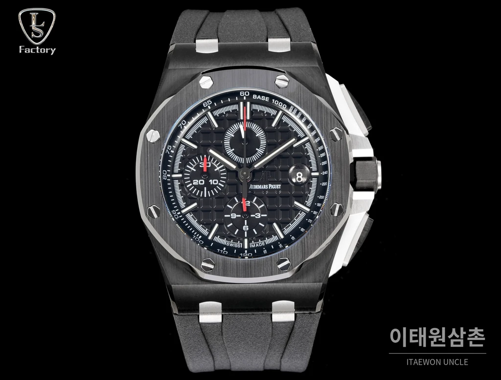 오데마피게 로열오크 오프쇼어 블랙케이스 블랙다이얼 크로노그래프 오토매틱 44mm