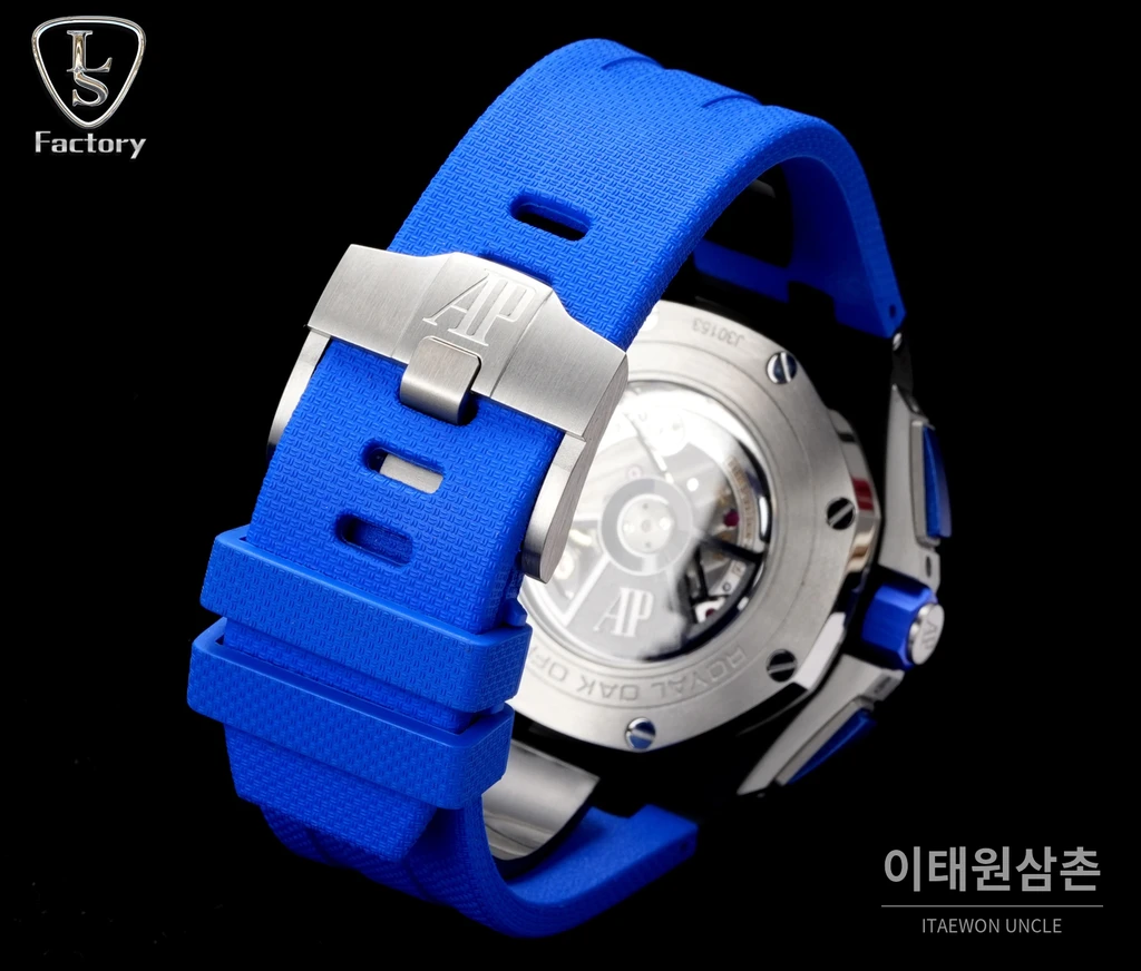 오데마피게 로열오크 오프쇼어 블루세라믹 블루다이얼 크로노그래프 오토매틱 44mm